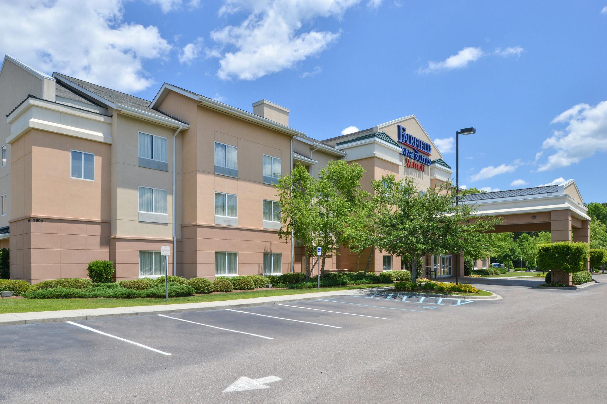 Fairfield Inn And Suites Charleston North/University Area North Charleston Exterior photo